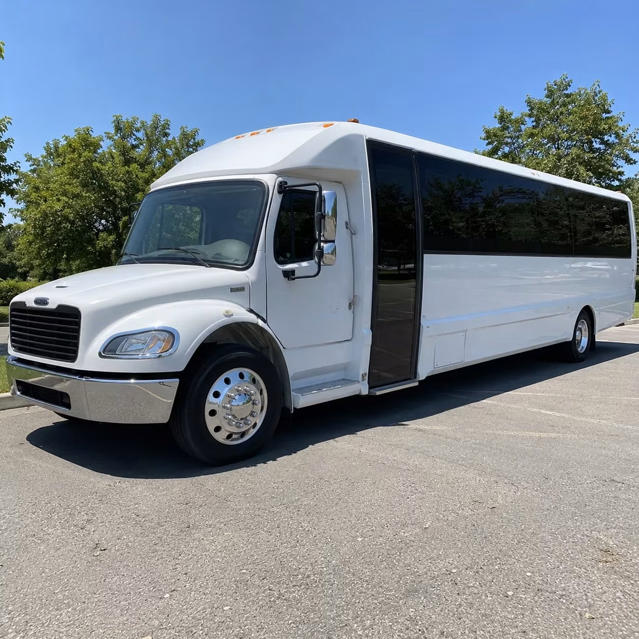 pueblo 20 passenger minibus rental