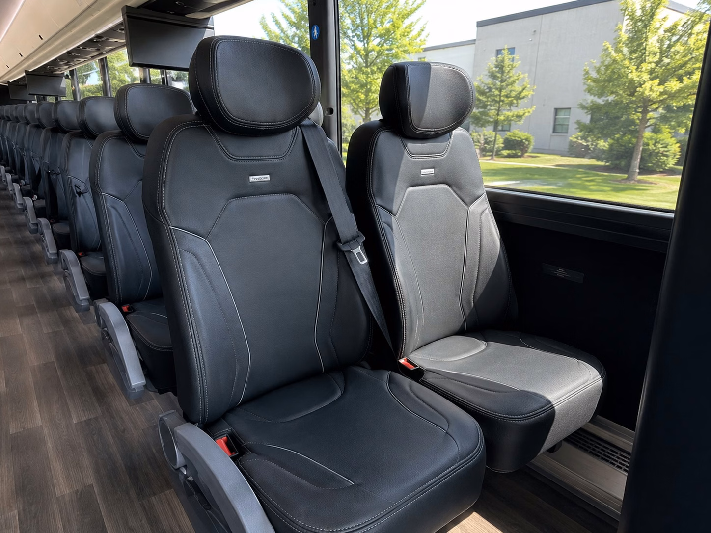 shuttle guests between pueblo hotels and your wedding venue all night long